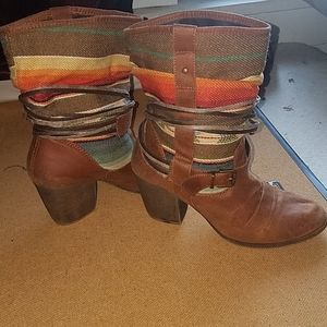 Patterned boots